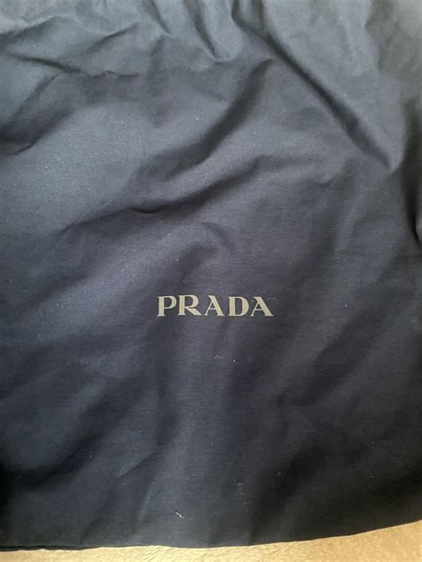 prada re nylon バケットハット